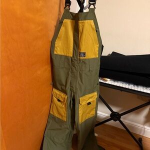 DC Shadow 15k Shell Snowboard Bibs - Medium